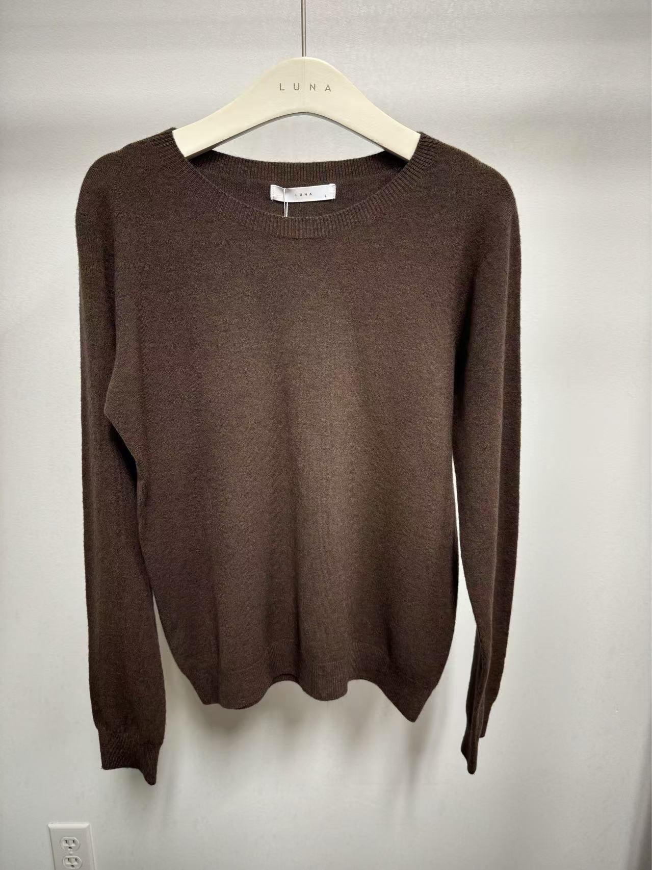 25218 Crewneck Sweater