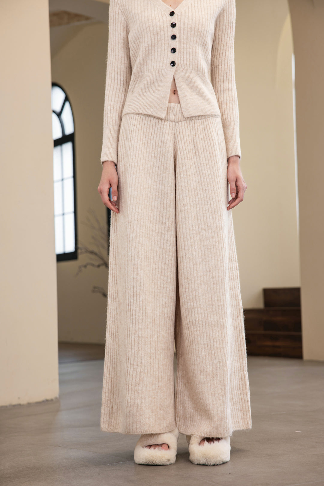 25237 Wide-Leg Sweater Pants